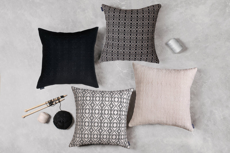 Cojín Estrella Negro con Beige - Colección Akbal